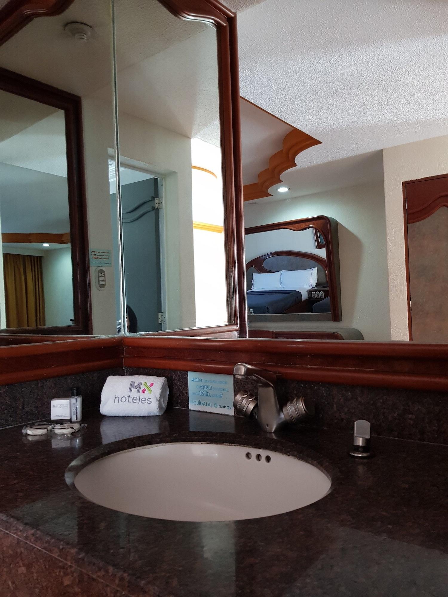 Hotel Mx Congreso مدينة مكسيكو المظهر الخارجي الصورة